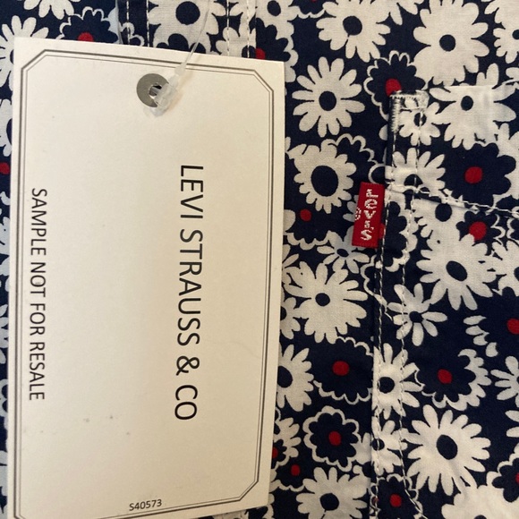 Long sleeve Levi’s shirt - Picture 2 of 4